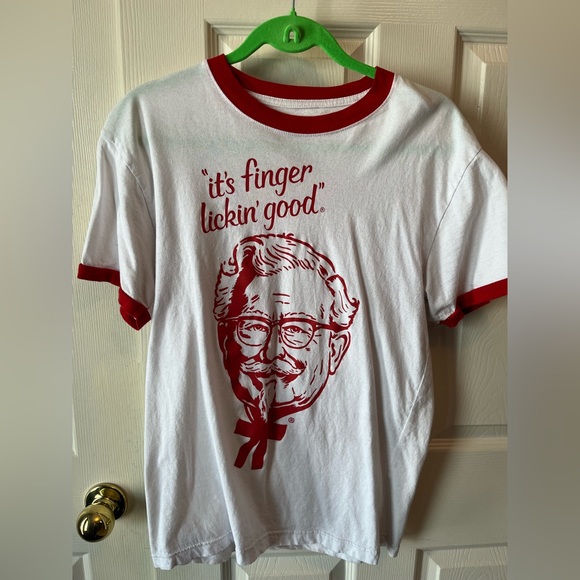 KFC Tops - KFC “it’s finger lickin’ good” Unisex T-Shirt – White/Red, Good Condition